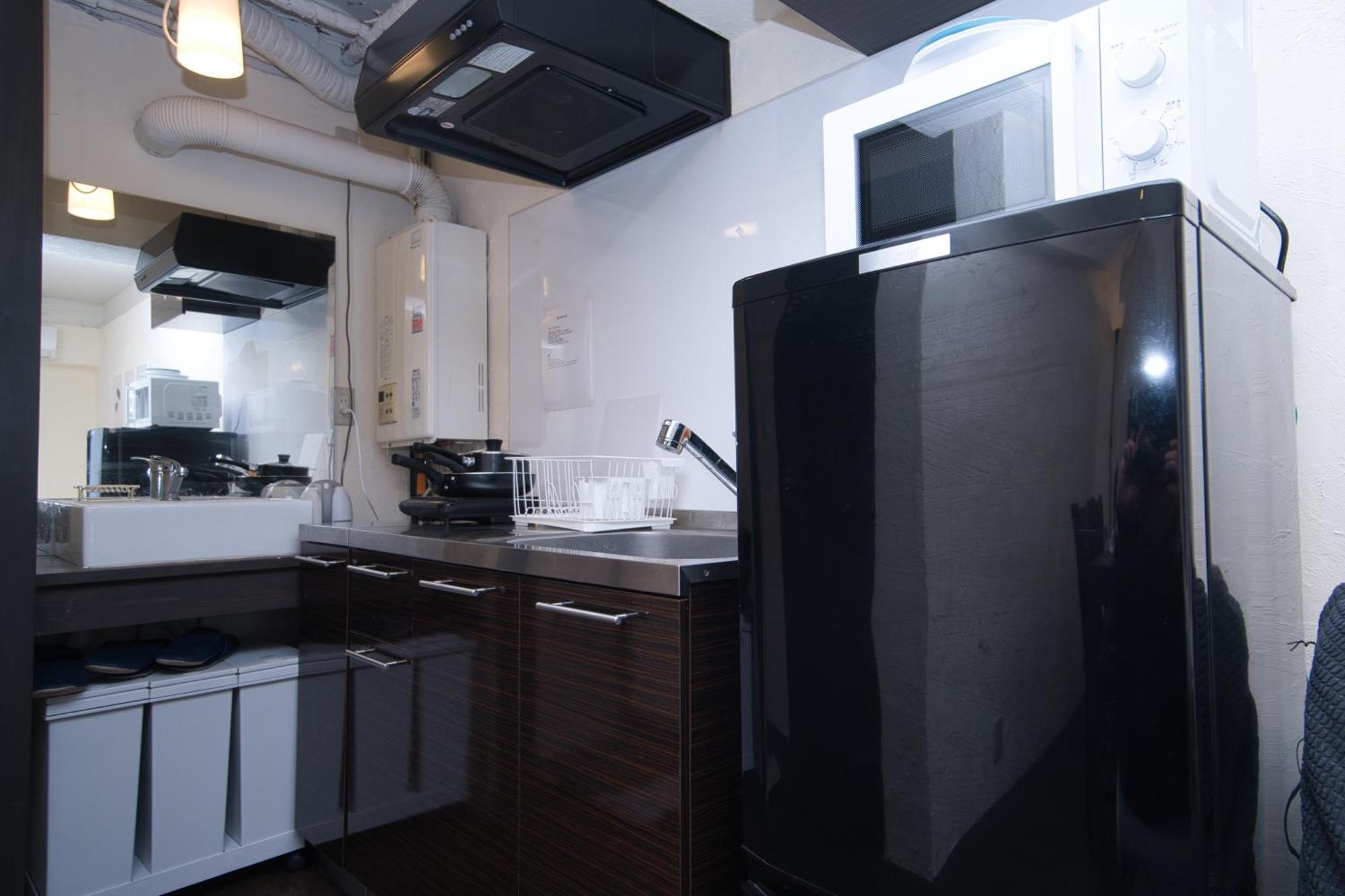 Apartment Yutaka Bldg.302 *